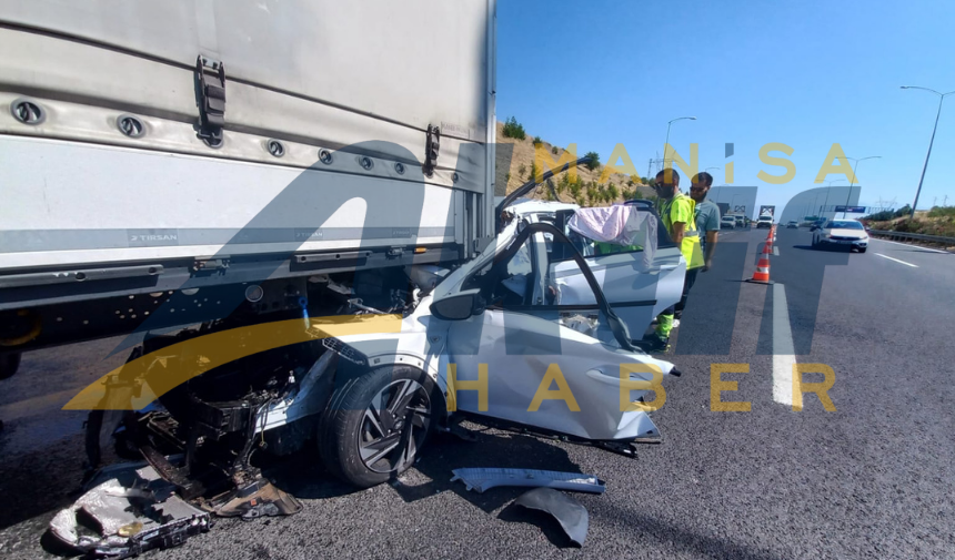 Manisa'da Feci Kaza! 1'I Ağır 4 Yaralı 1.2