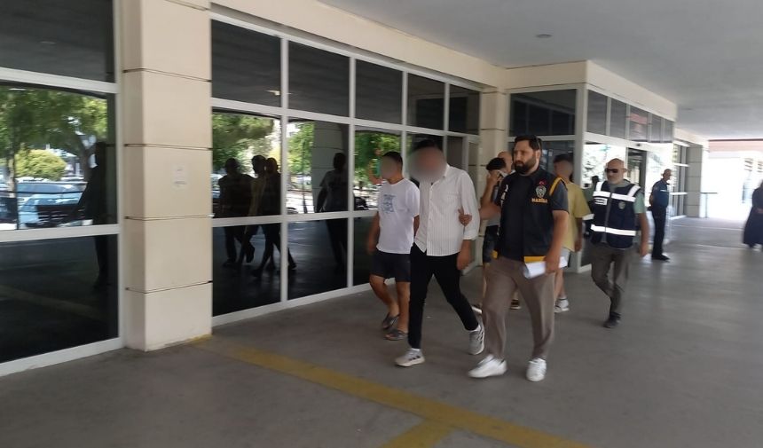 Manisa'da Fetö Bahanesiyle Dolandırıcılık Yapan 5 Şüpheli Tutuklandı-1