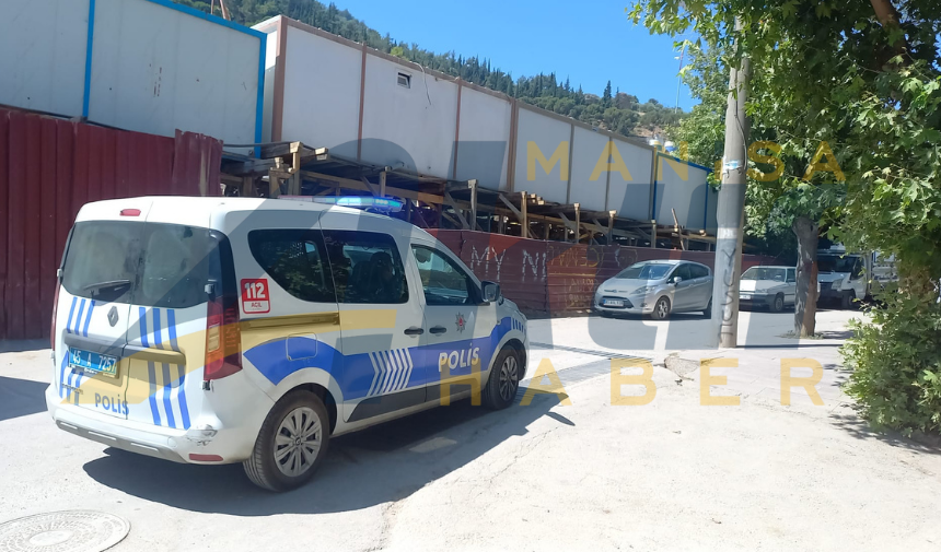 Manisa'da Şok Olay! Kule Vincinden Atlamak Istedi 1