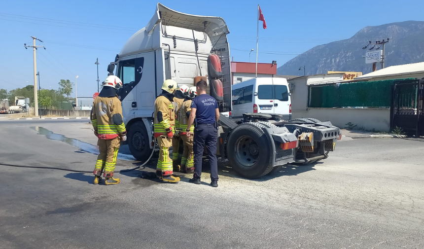 Manisa'da Tırın Kupası Yandı 3
