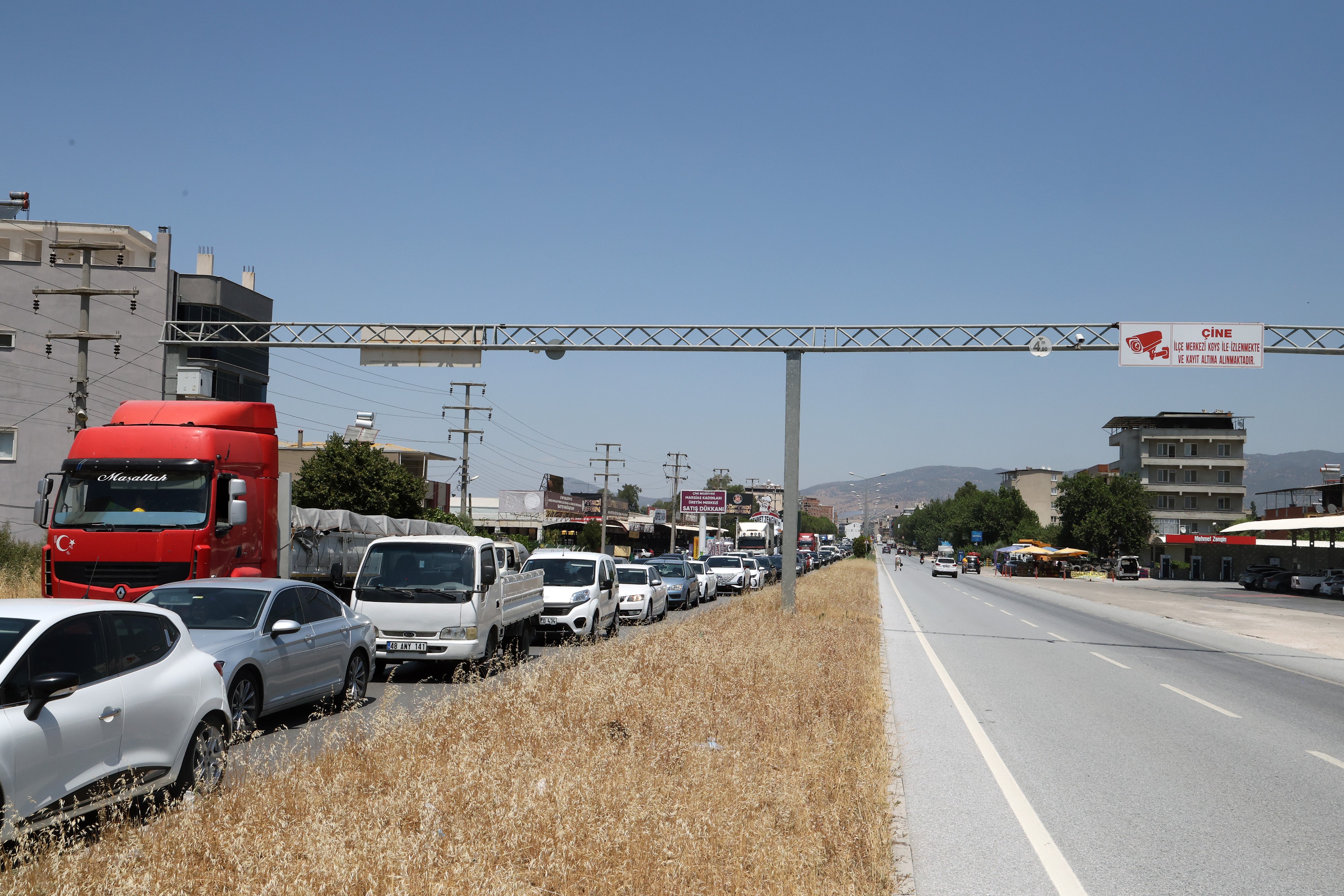 Manisalı Tatilciler Muğla Karayolunu Kilitlediler! (5)