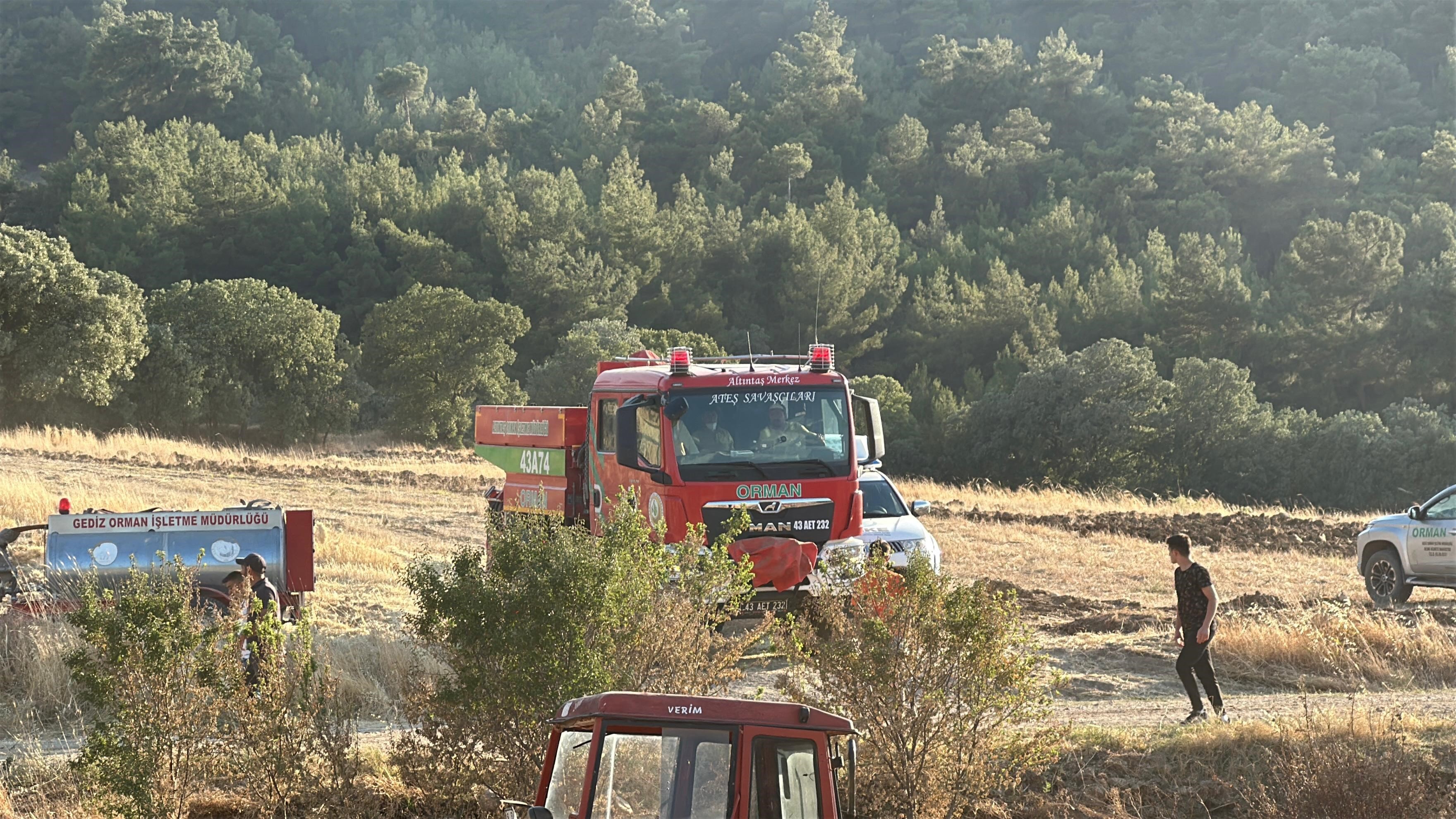 Uşak’ta Orman Yangını 2 Kişi Gözaltına Alındı (5)
