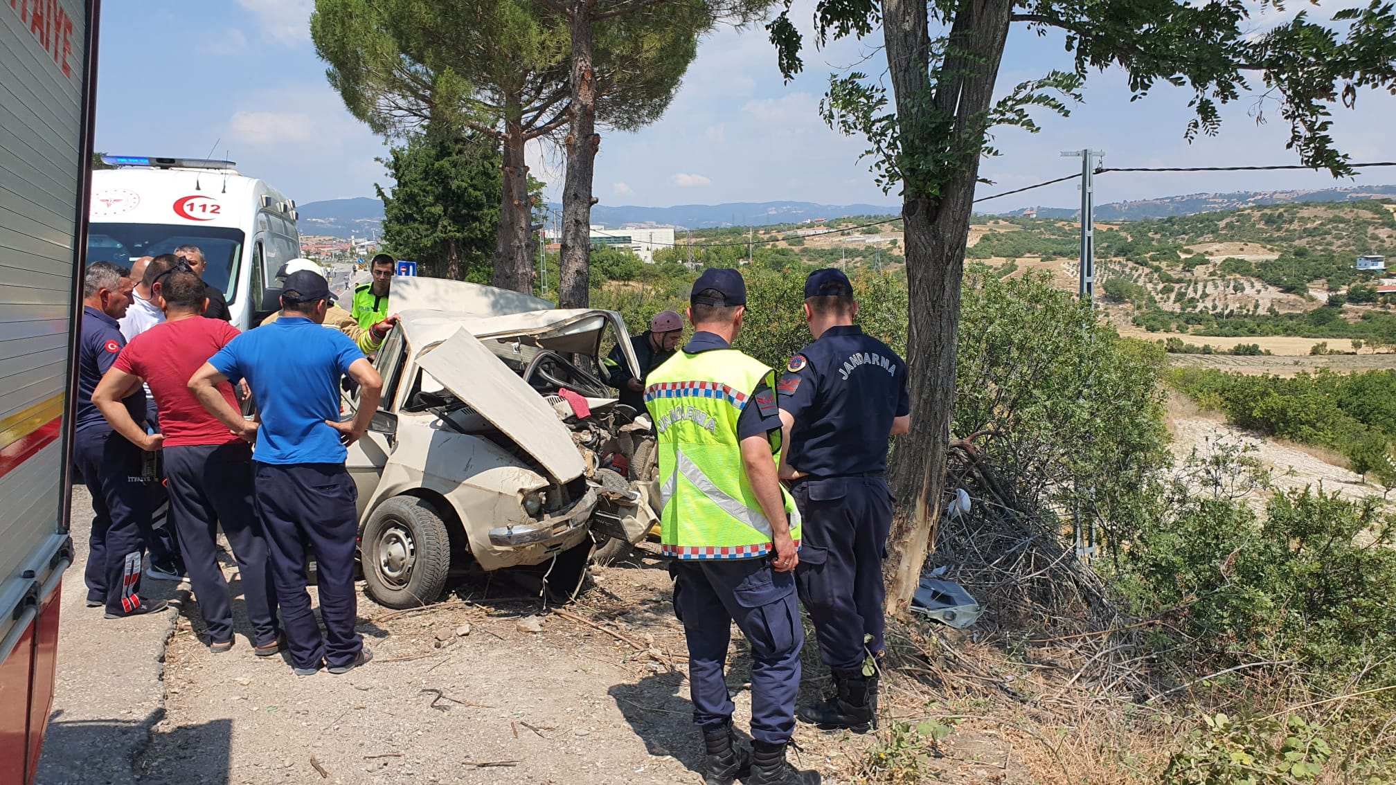 Demirci'de trafik kazası: 1 ölü 4 yaralı-1