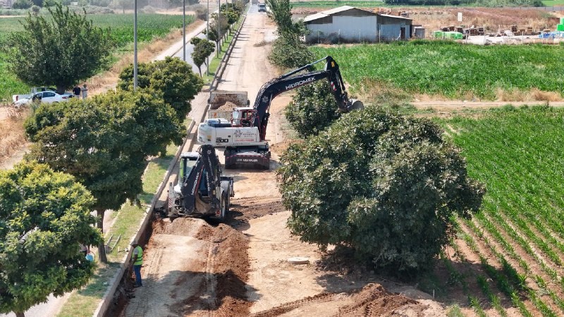 17 Ilçemizin Tamamında Yol Yapım Ve Yenileme Çalışmalarımızı Sürdürüyoru (4)