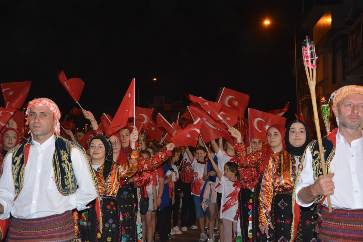 30 Ağustos Ve Kurtuluş Günü Fener Alayıyla Kutlandı (5)