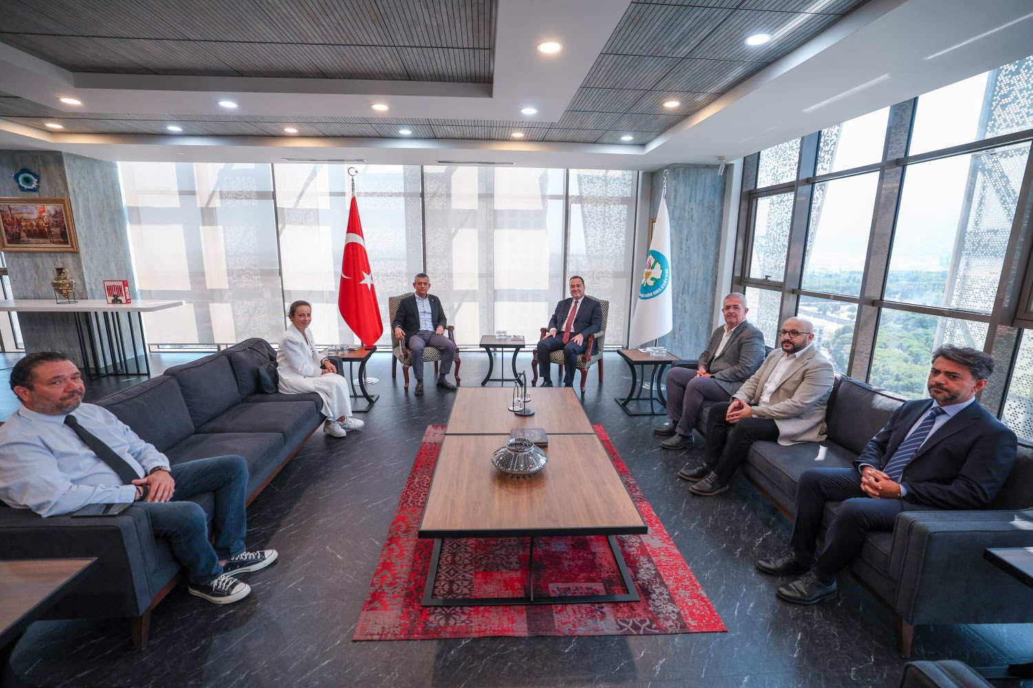 Özgür Özel, Manisa Büyükşehir Belediyesi’nde-1