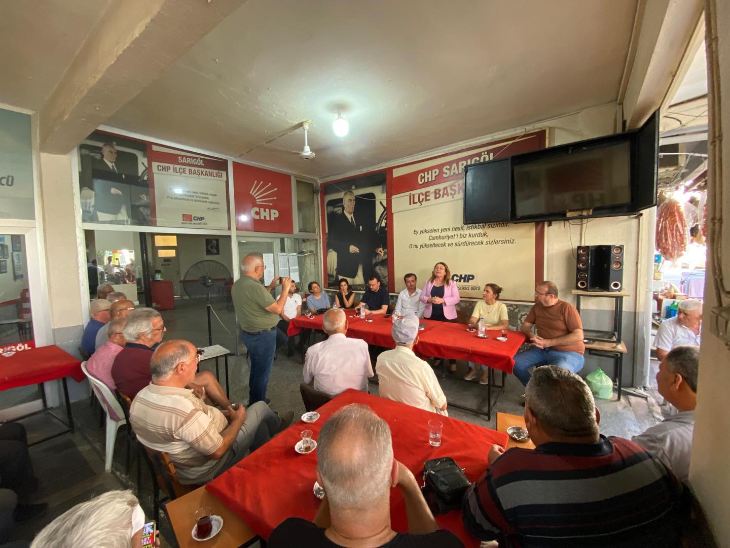 Denizli Milletvekilleri Sarıgöl'de Üreticiler ile Bir Araya Geldi-2