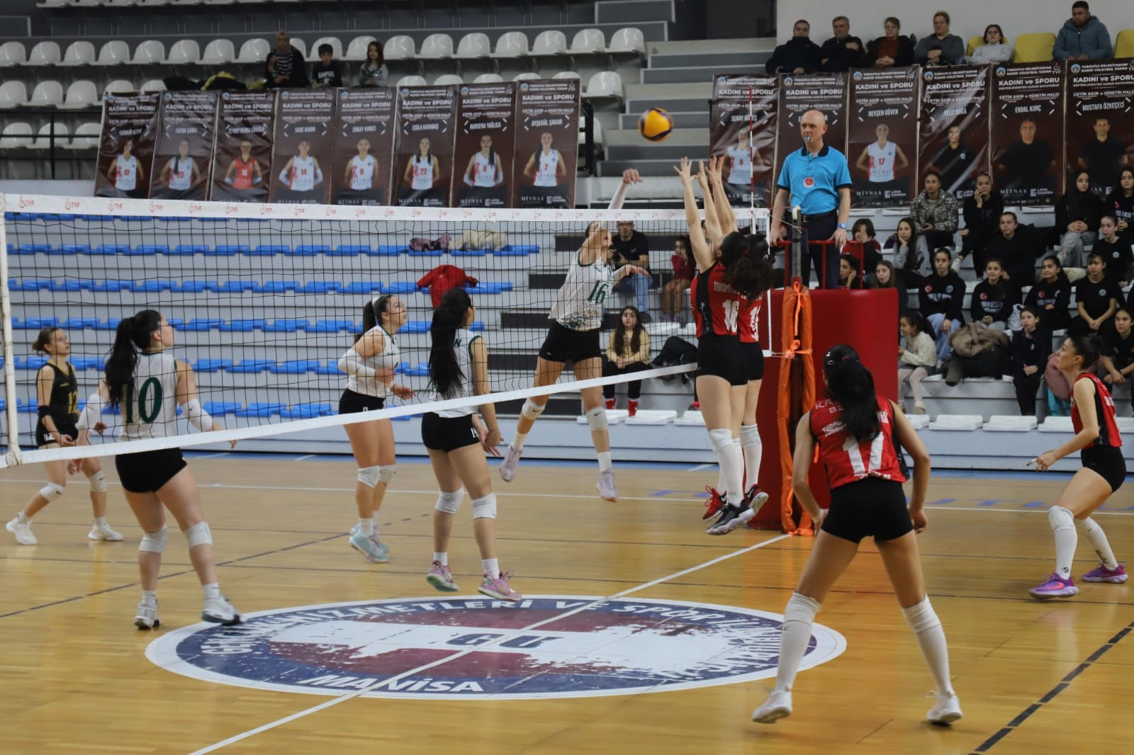 Turgutlu Belediyespor Kadın Voleybol Takımı’nın yeni sezon fikstürü açıklandı-1