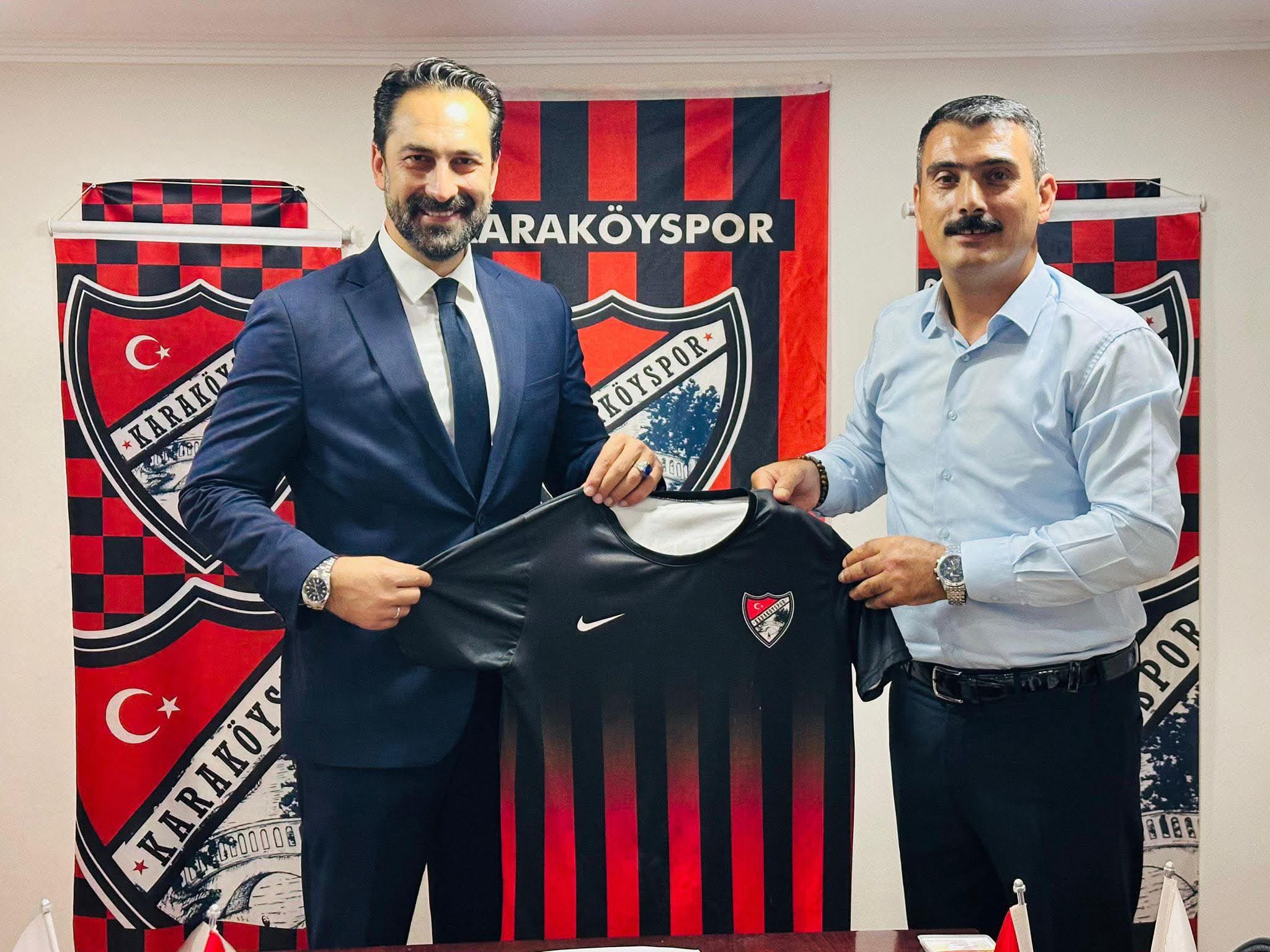 Ak Parti Mkyk Üyesi Ve Manisa Milletvekili Mücahit Arınç