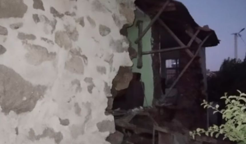 Akhisar Deprem (1)