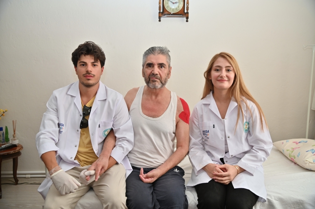 Büyükşehir İhtiyaç Sahibi Vatandaşların Yanında…1
