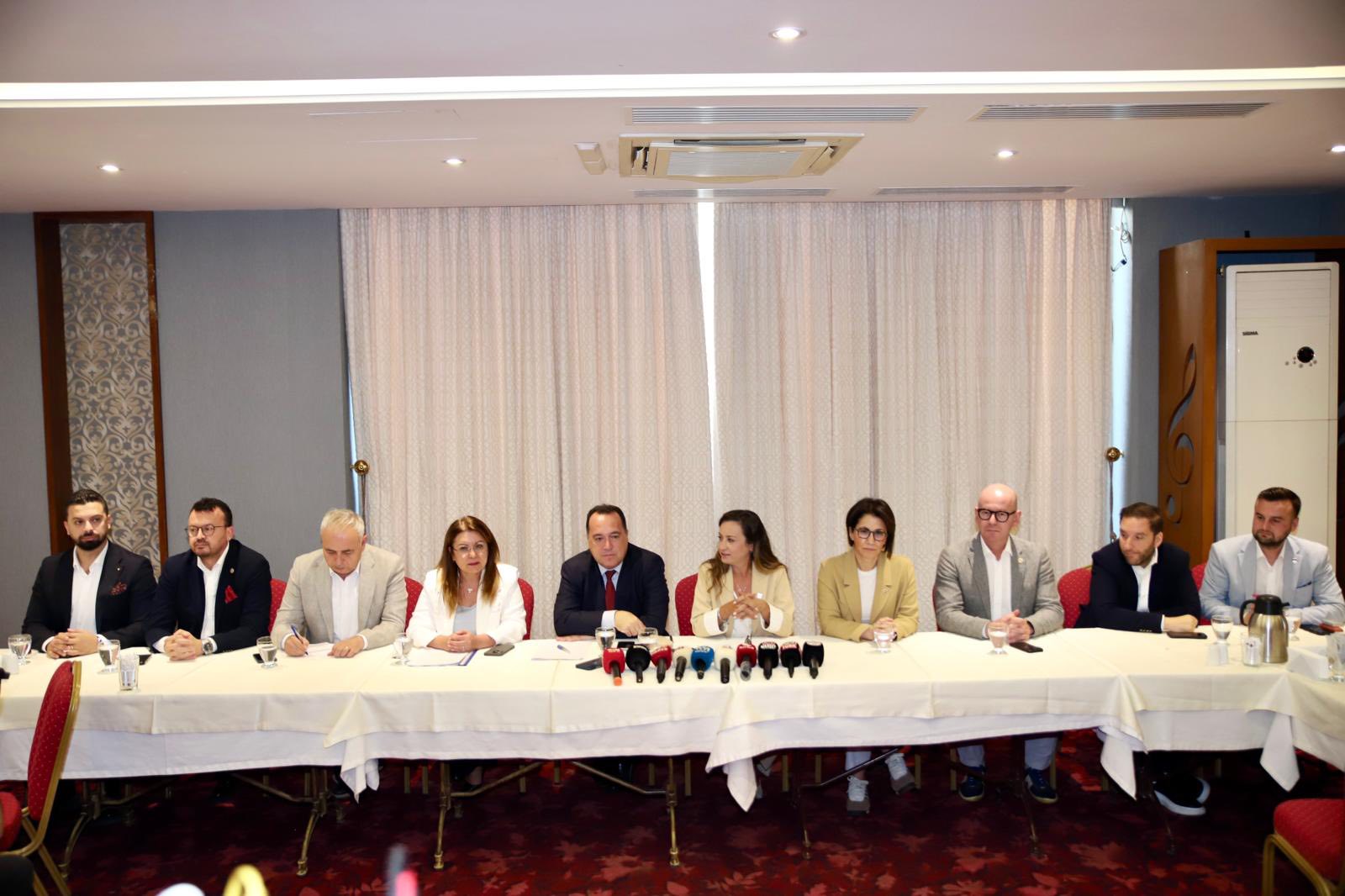 Chp'den Manisa'ya 'Türkiye Gündemi' Çıkarmas (5)