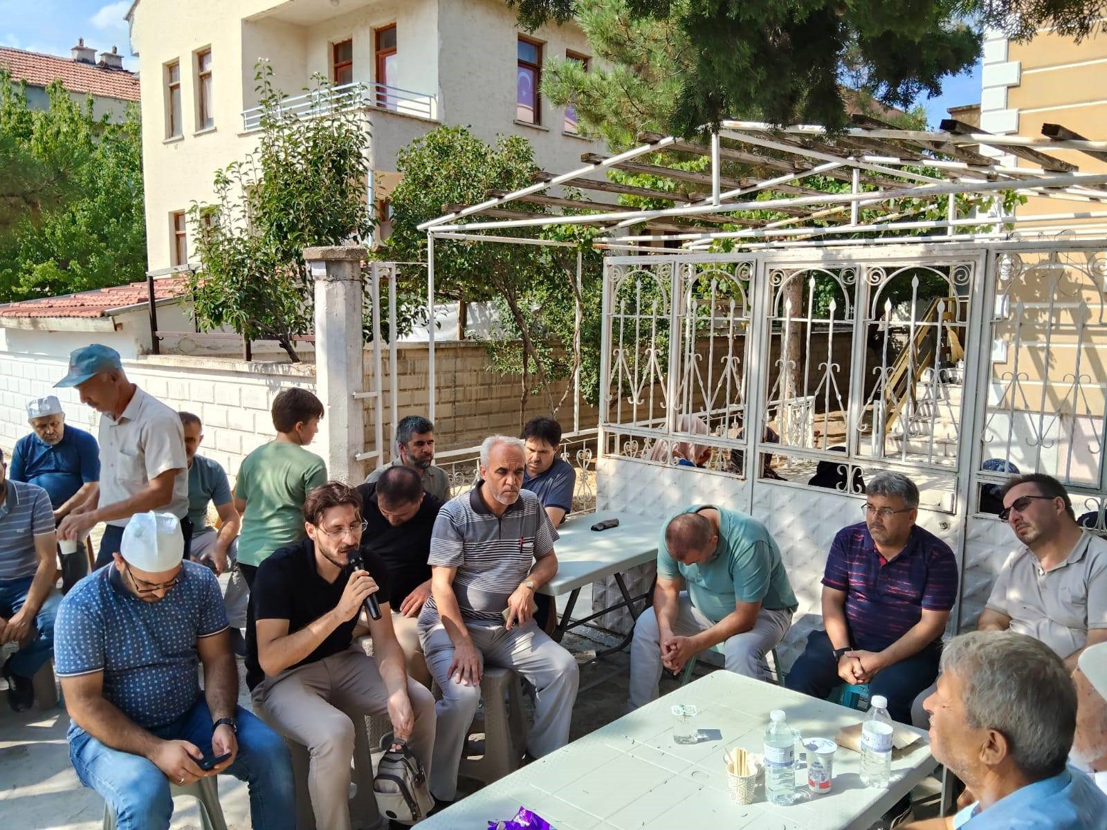 Ege’de Acı Ölüm Oğlunun Cenaze Namazını Kıldırd! (2)
