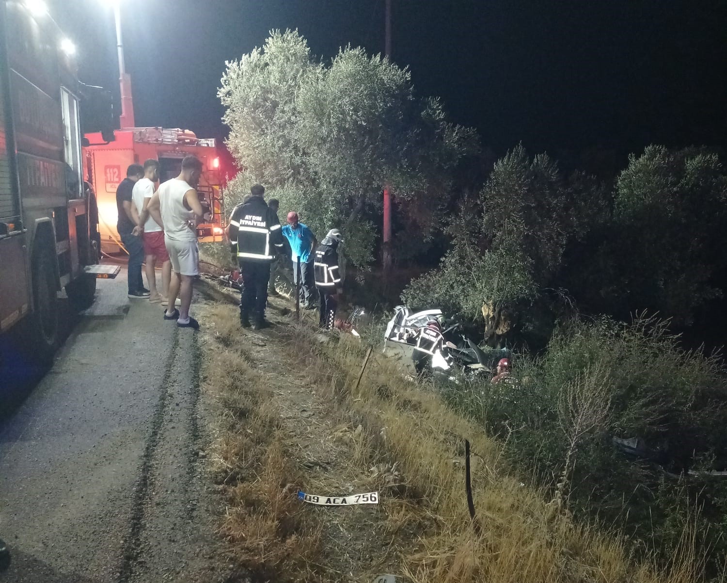 Ege'de Ölümlü Kaza 2 Kişi Hayatını Kaybetti (2)