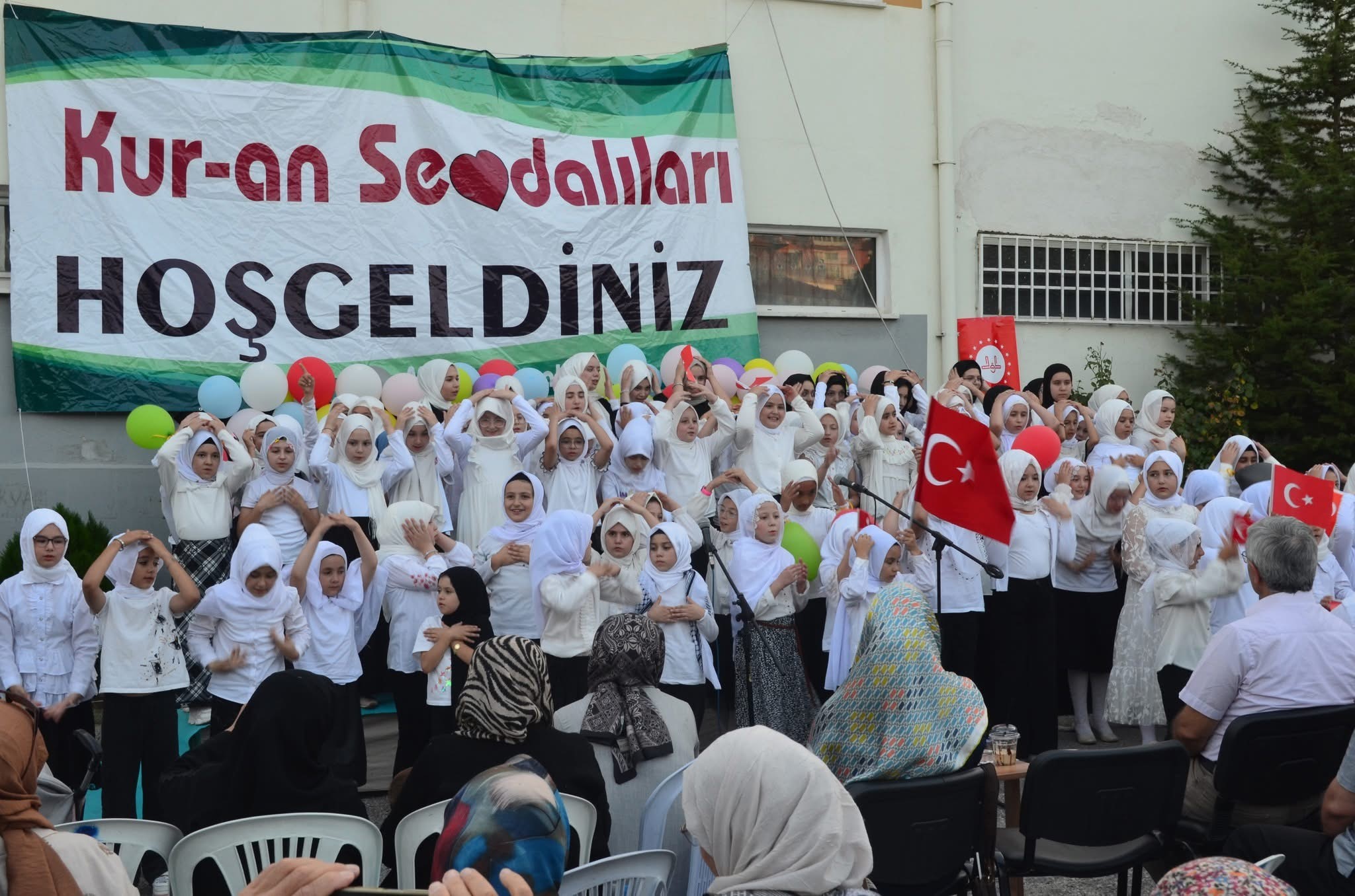 Kız Kur'an Kursu'nda Yaz Dönemi Kapanış Programı (1)