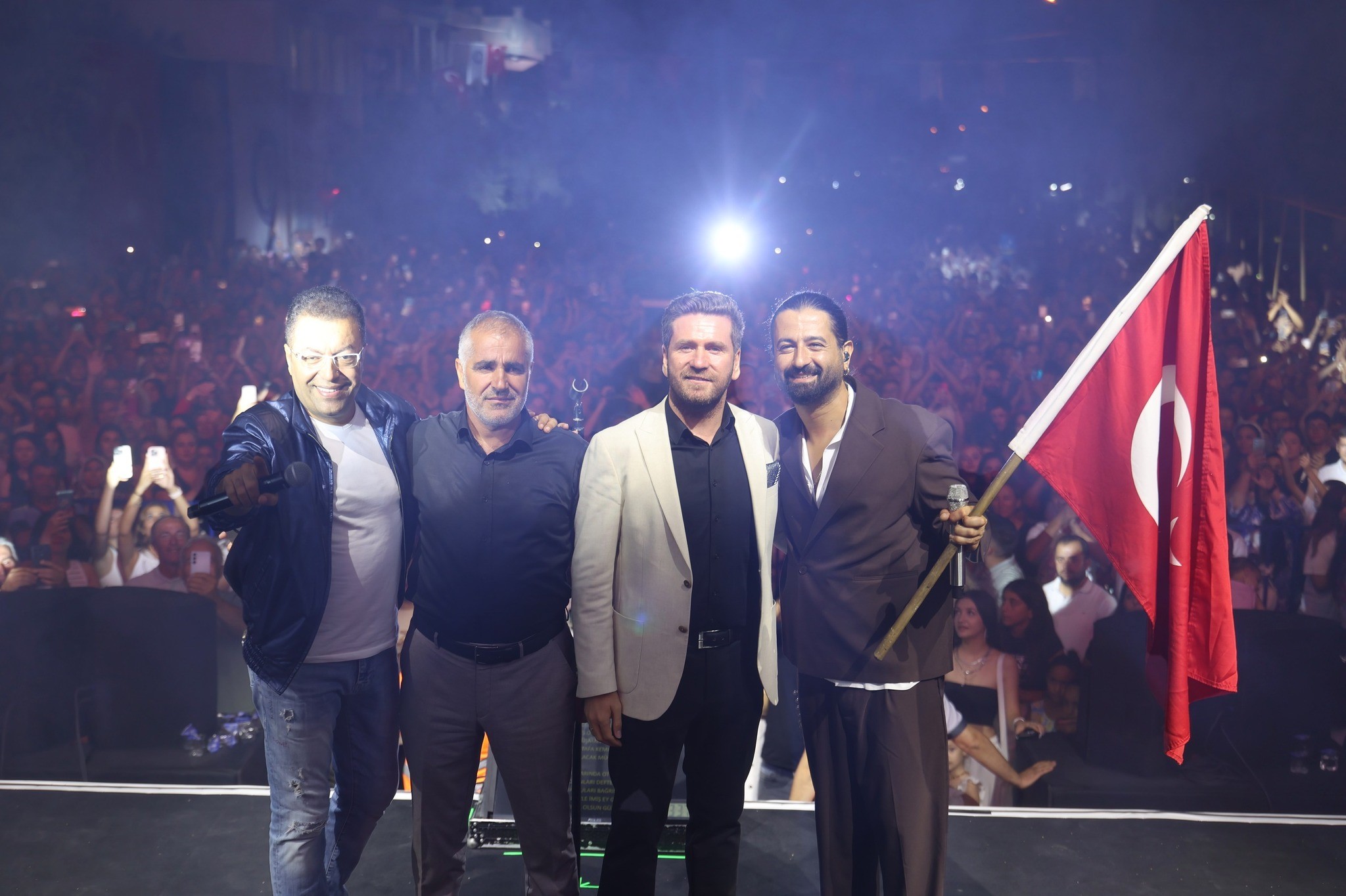 Koray Avcı, Denizli'de Unutulmaz Bir Gece Yaşattı (3)