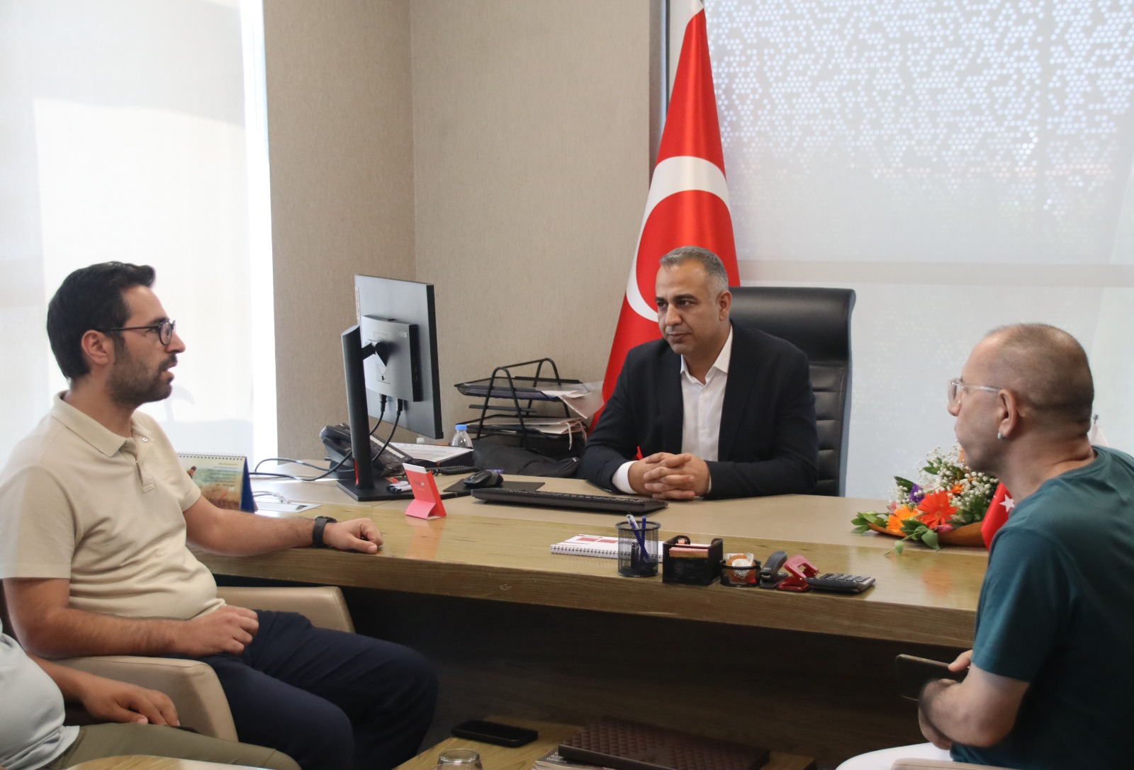 Manisa Gazeteciler Cemiyeti’nden Eren Ekinci’ye Anlamlı Ziyaret (2)