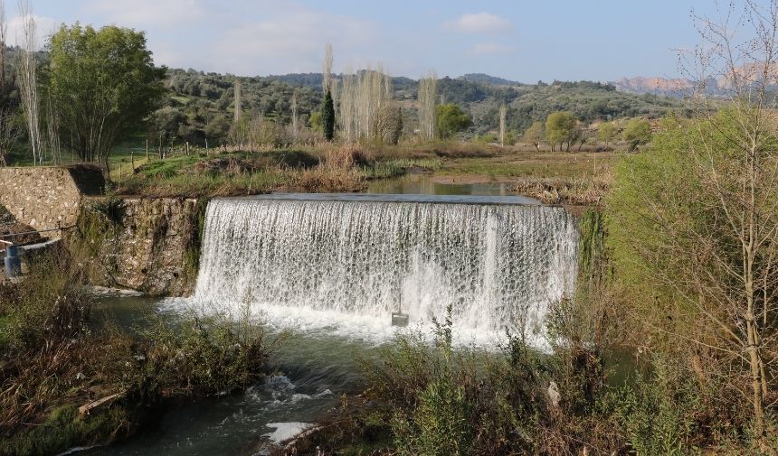 Manisa Köprü Altında Hzuur (1)