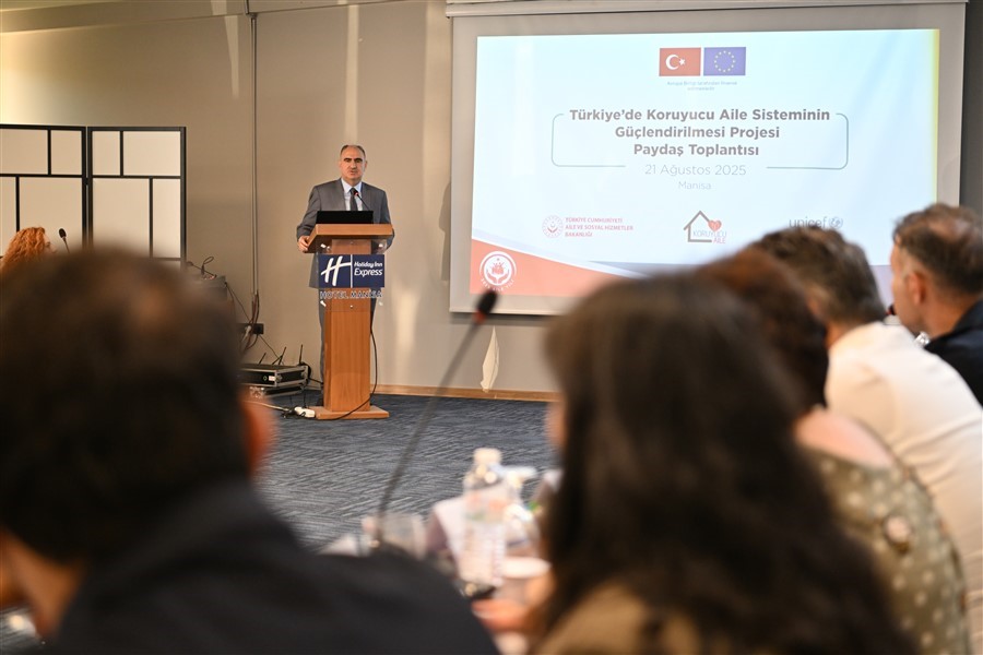 Manisa'da Geçici Koruyucu Aile Modeli Tanıtıldı (3)