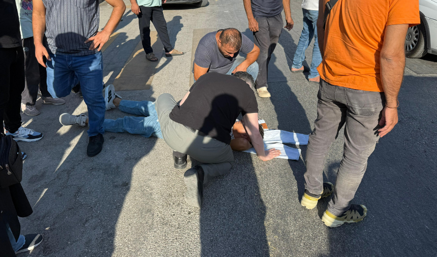 Manisa'da Otomobil Ile Motosiklet Çarpıştı 1 Yaralı (6)
