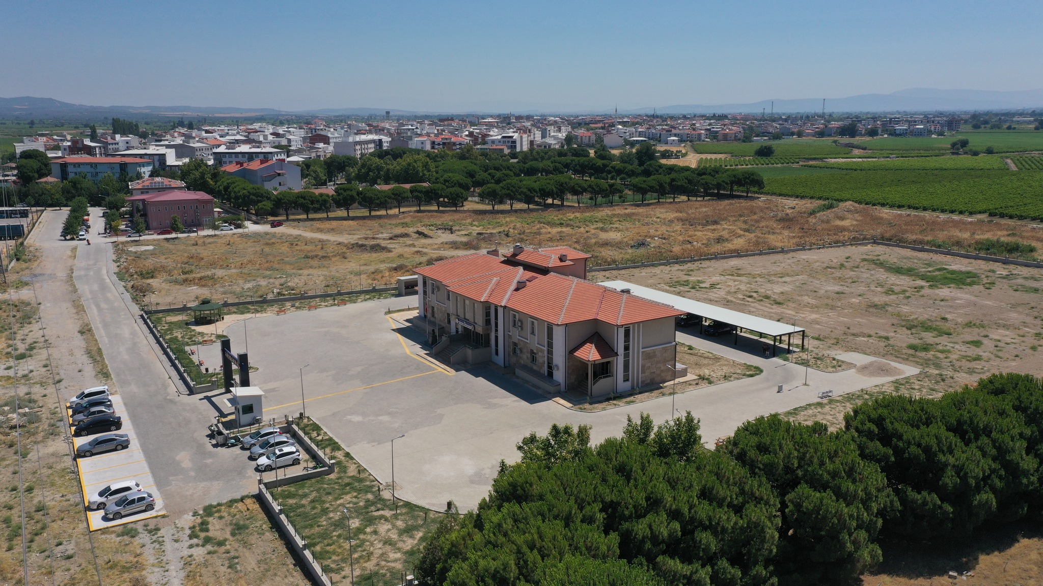 Manisa'nın Saruhanlı Ilçesinde, Yeni Saruhanlı İlçe Jandarma Binası Tamamlandı Ve Hizmete Açıldı (5)
