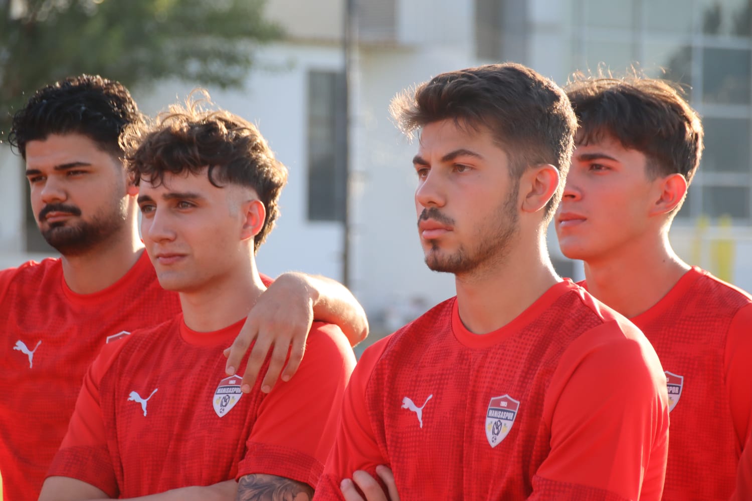 Manisaspor, Sezonun Ilk Antrenmanına Duygusal Anlarla Başladı3