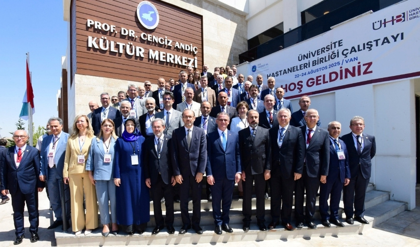 Mcbü Rektörü Kibar, Van'da Çalıştaya Katıldı 1