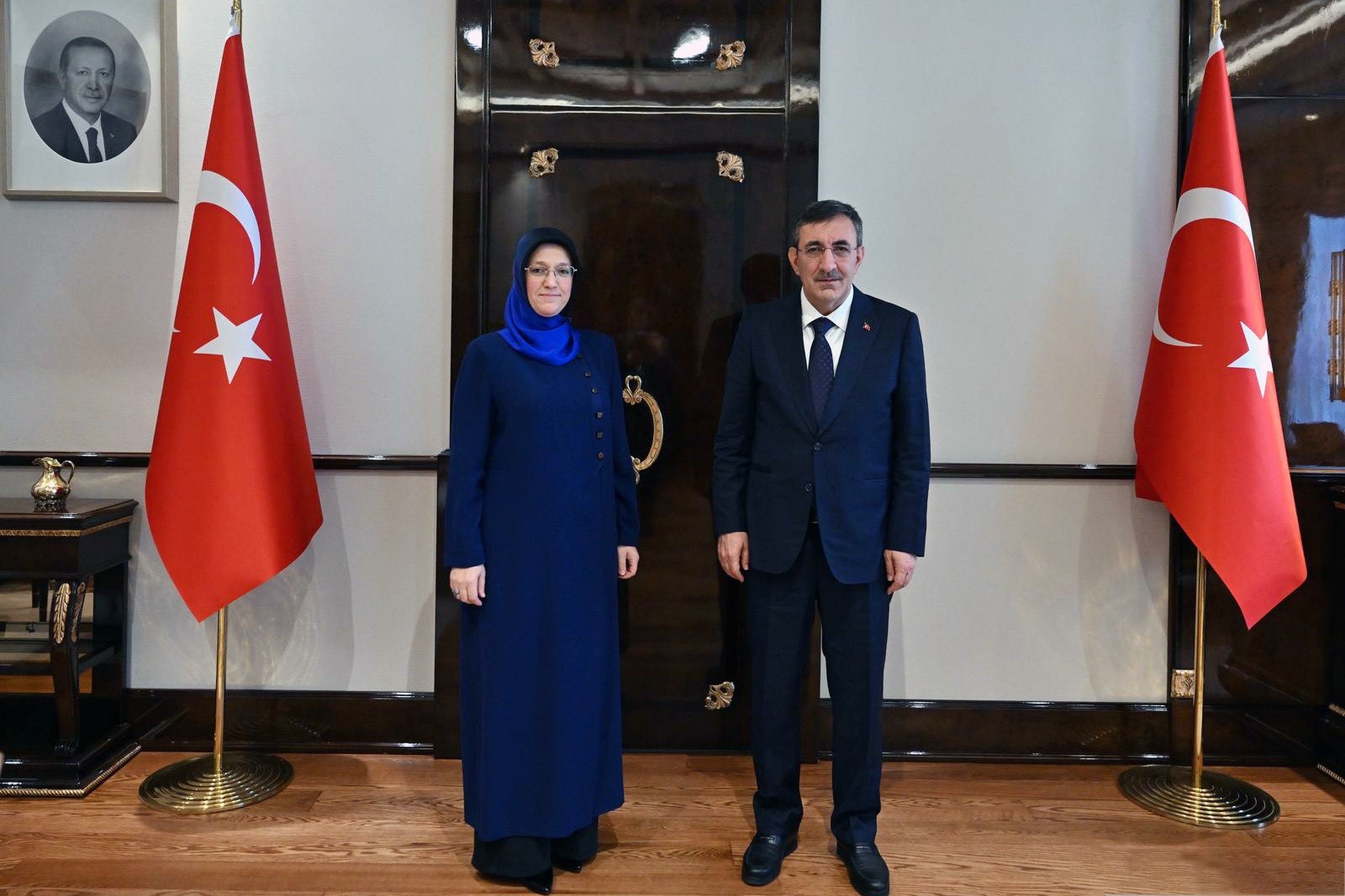Rektör Kibar, Üniversitenin Projelerini Cumhurbaşkanı Yardımcısı Yılmaz'a Sundu