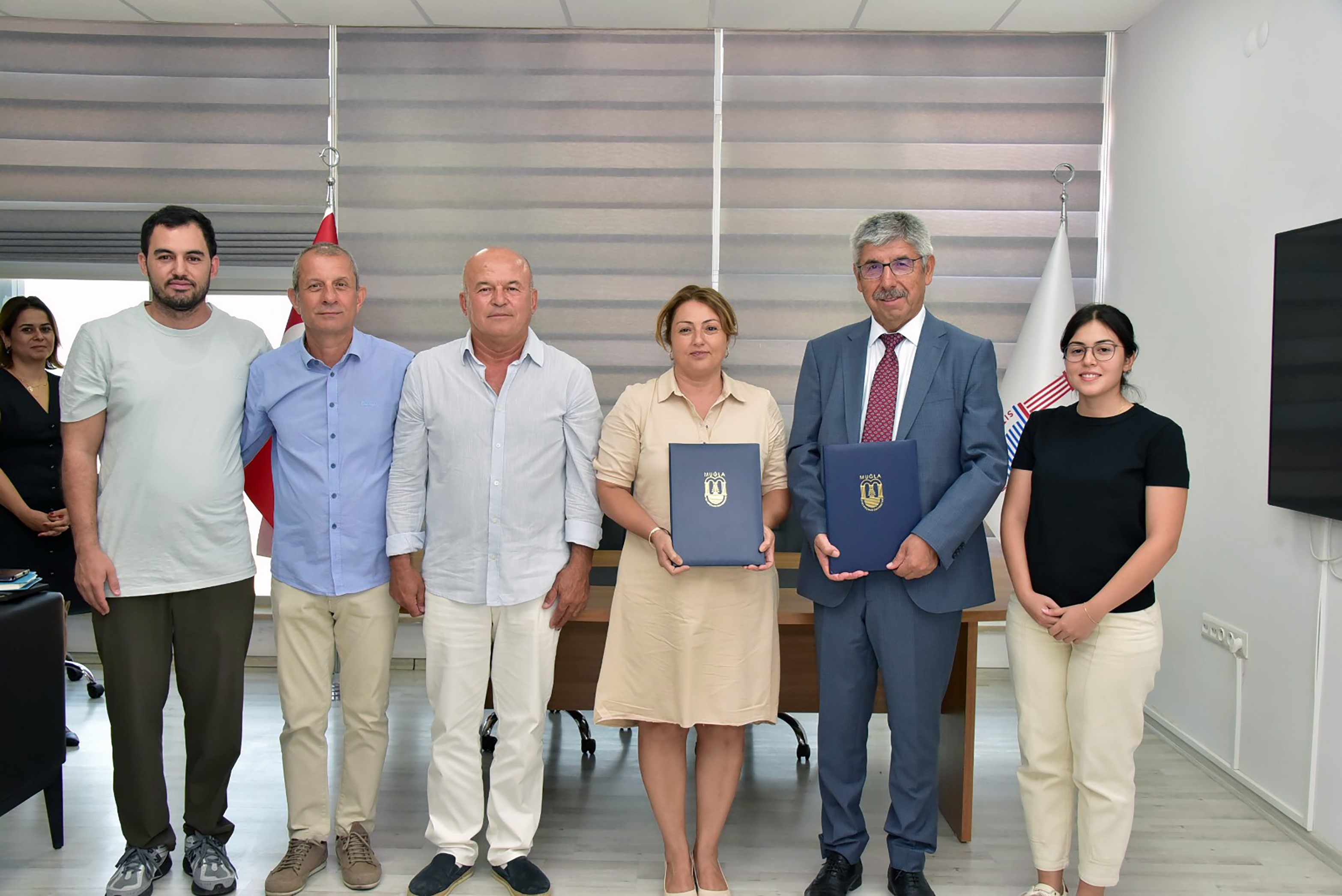 ‘Şal Kız Yurdu’ Için Bağış Sözleşmesi Imzalandı (4)