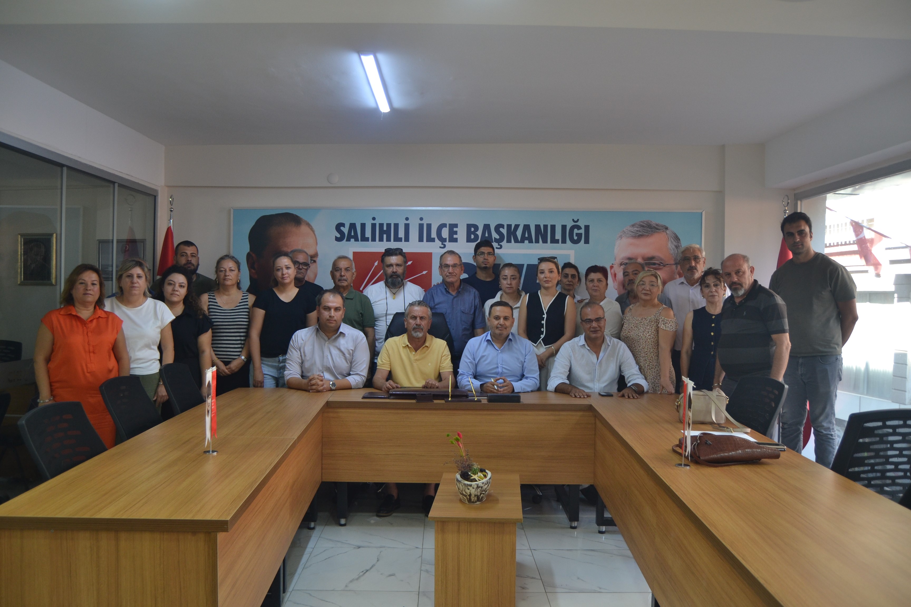 Salihli Chp’de Istifa Şoku (1)