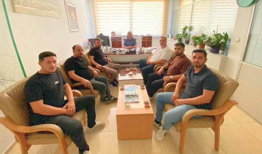 Sarıgöl Gençlerbirliği Belediyespor Kurum Ziyaretlerinde Kapak