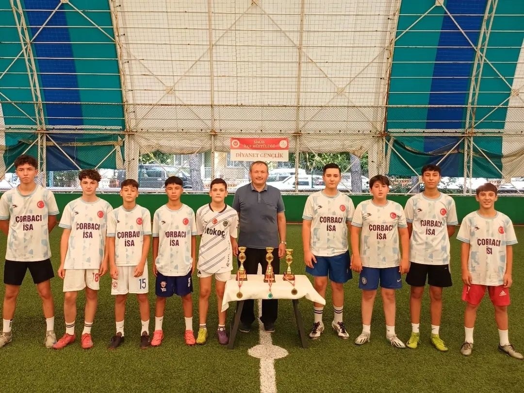 Simav İlçe Müftülüğü Tarafından Düzenlenen Yaz Kur’an Kursları Arası Futbol Turnuvası Sona Erdi (7)