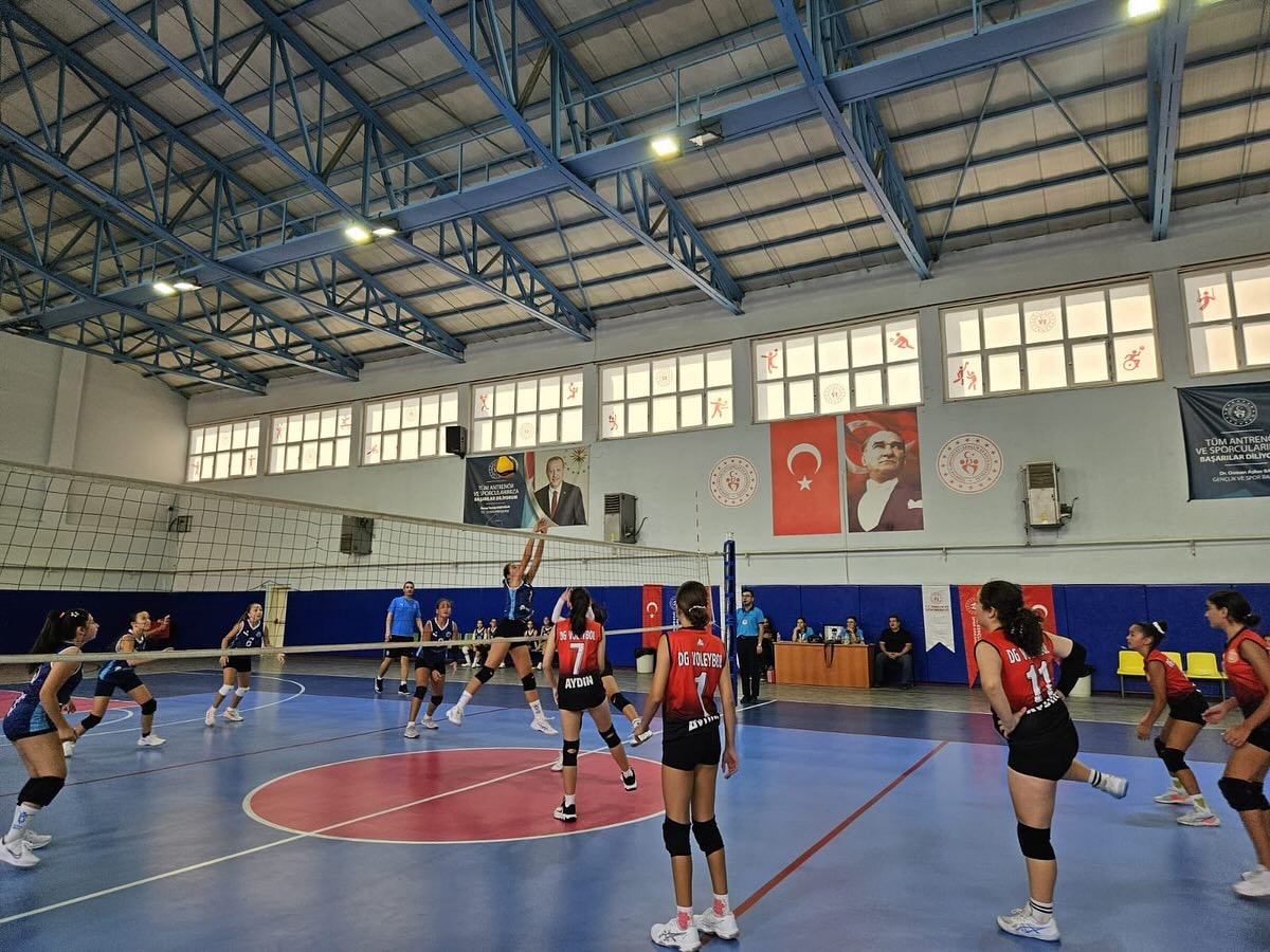Zafer Kupası Voleybol Turnuvası (1)