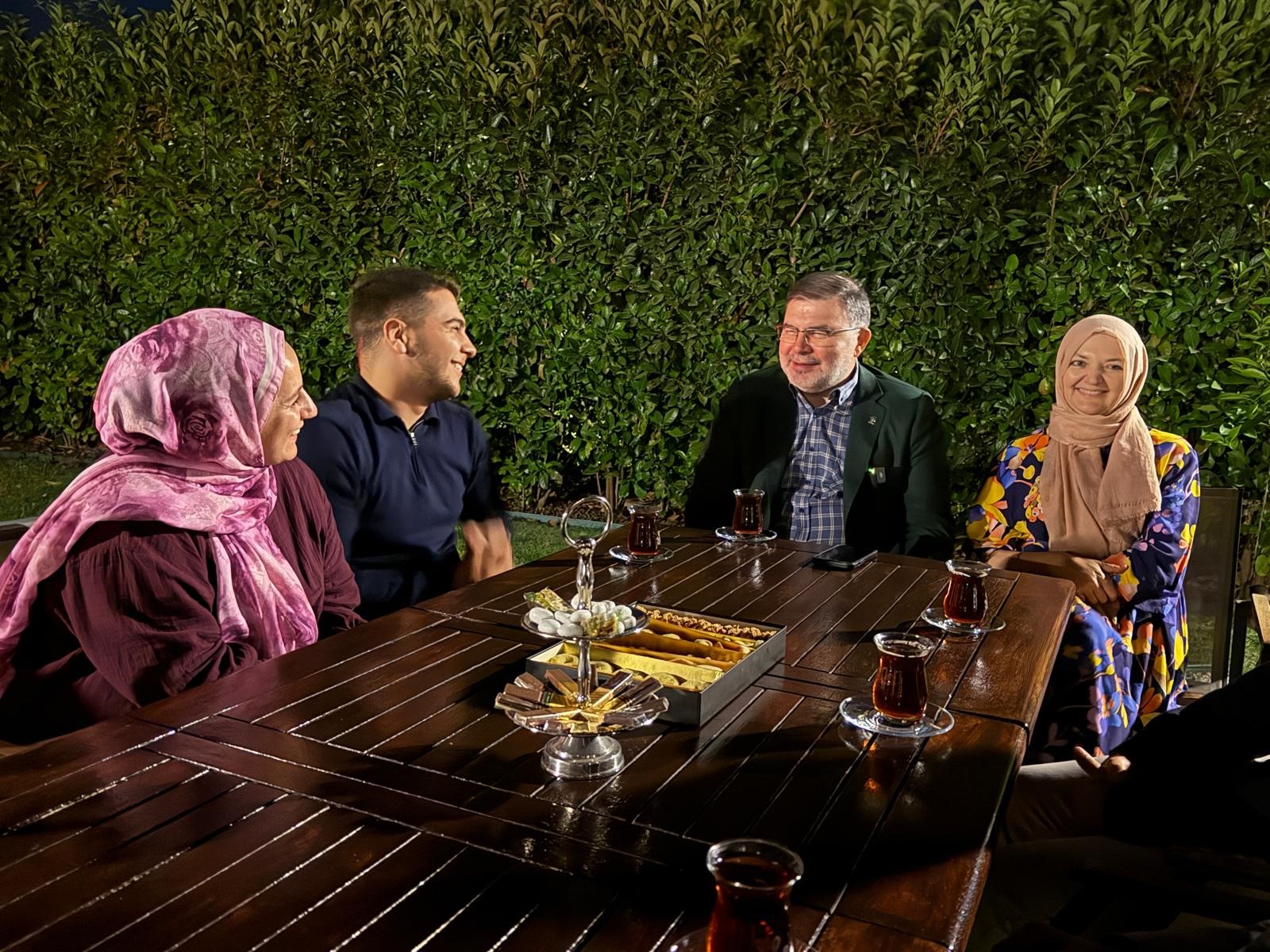 Ak Partili Saygılı'dan Öğrencilere Anlamlı Destek (3)