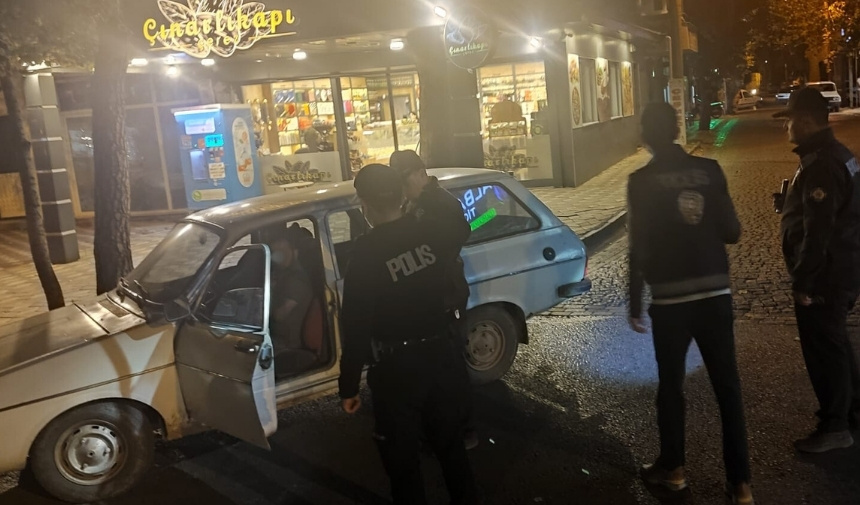 Akhisar'da Asayiş Uygulaması 879 Şahıs Sorgulandı, 228 Bin Tl Ceza Kesildi 1S