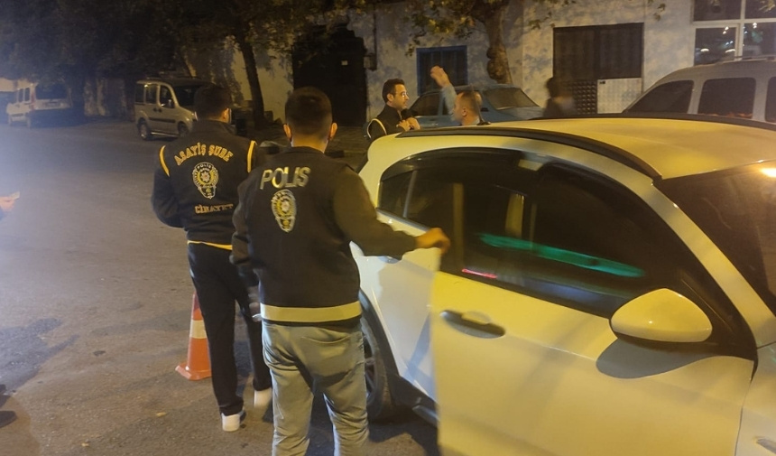 Akhisar'da Asayiş Uygulaması 879 Şahıs Sorgulandı, 228 Bin Tl Ceza Kesildi 2