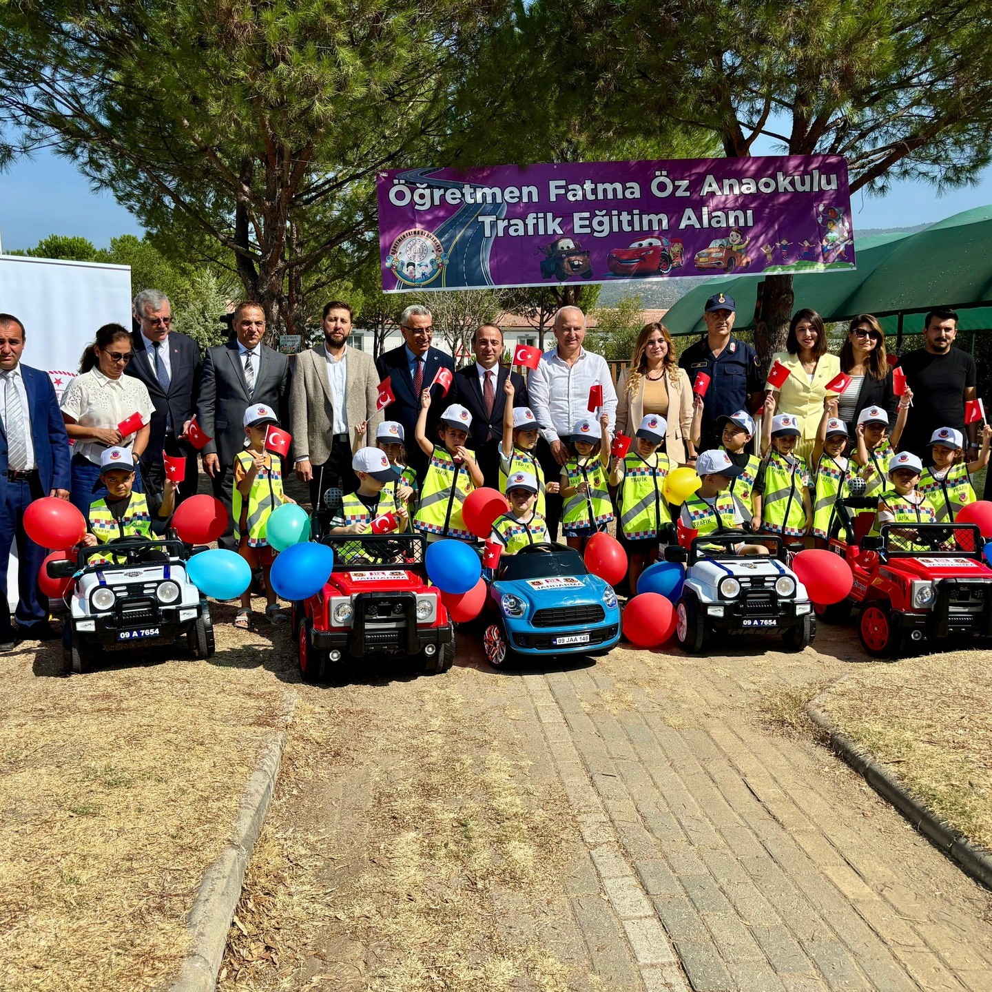 Akülü Araçla Trafik Kurallarını Uygulamalı Öğrenecek (3)