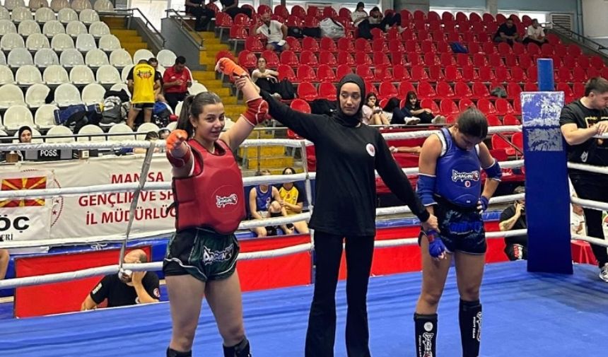 Alaşehirli İlkim Çakır’ın Birinciliği, Turnuvaya Damga Vuran Anlardan Biri Old (2)