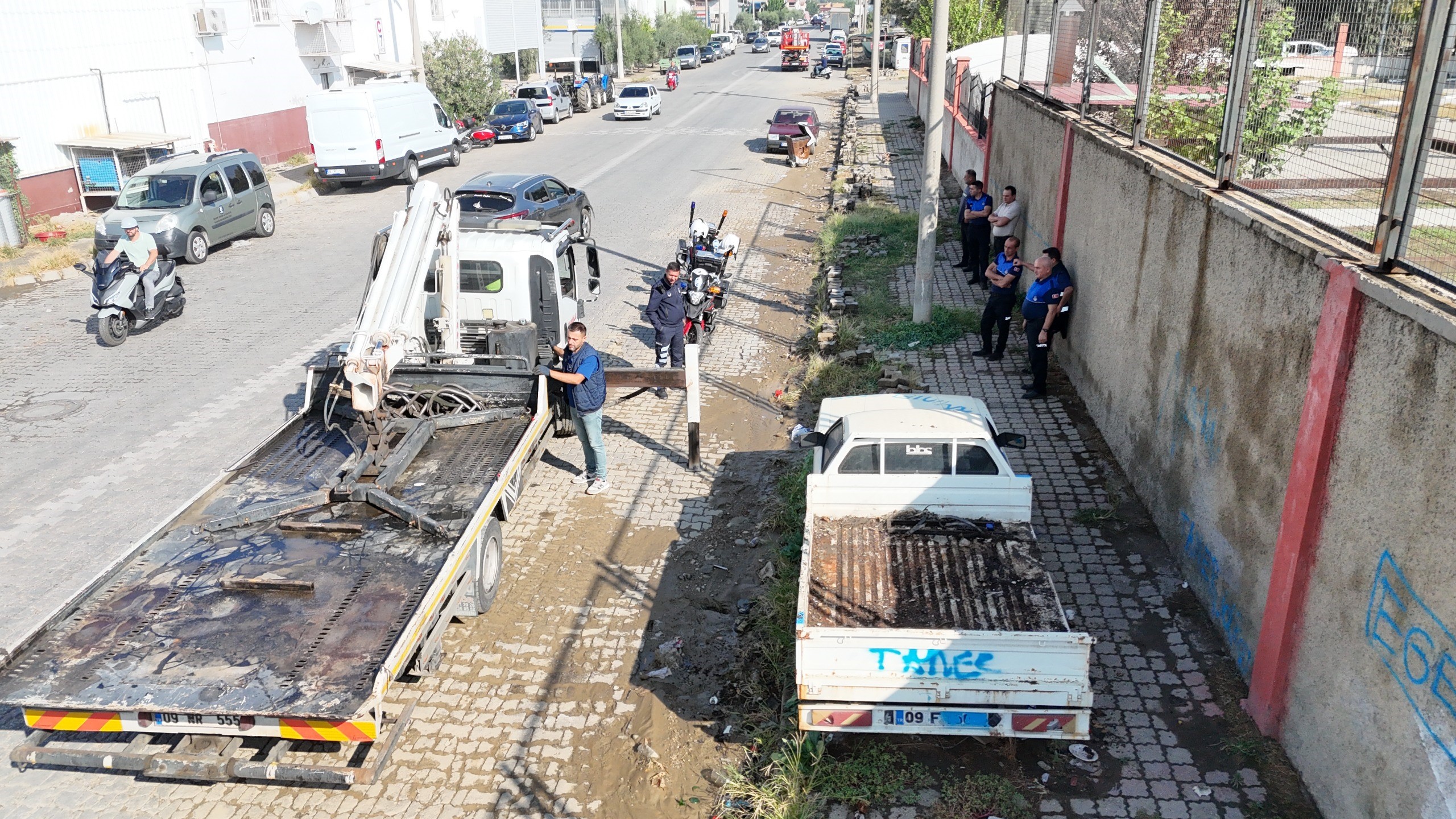 Aydın'da Atıl Araçlar Toplatılıyor! (2)