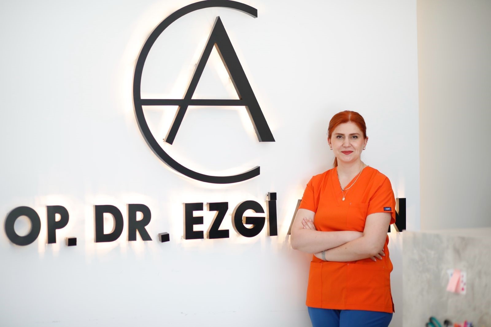 Aydın’da Sağlık Alanında Yaptığı Sosyal Çalışmalarla Da Bilinen Dr. Ezgi Aydın, 21 Eylül Dünya Alzheimer Günü Dolayısıyla Yaptığı Açıklamada Hastalık Ve Bakımı Ile Ilgili Bilgiler Verdi. Bu Hastalığın Erkeklere Oranla Kadın