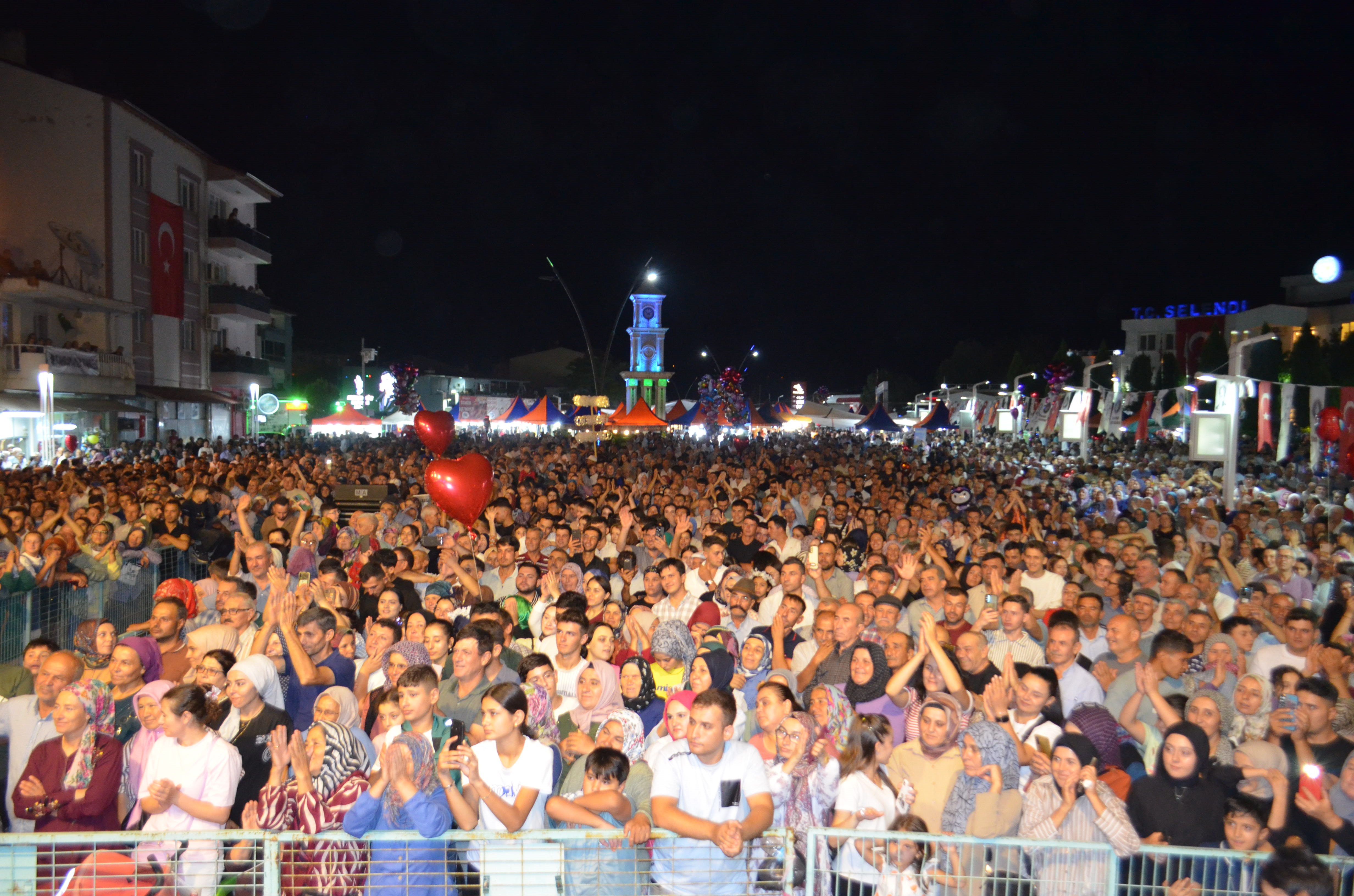 Ayşe Dinçer, Manisa'da (2)