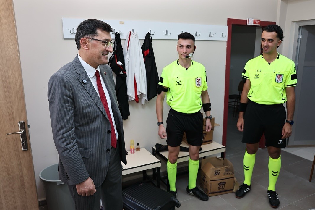 Başkan Kahveci'den Genç Sporculara Tam Destek! (1)