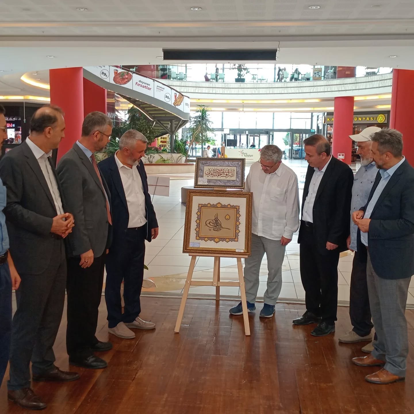 Bizim Çizgimiz Hüsn I Hat Sergisi Açıldı (1)