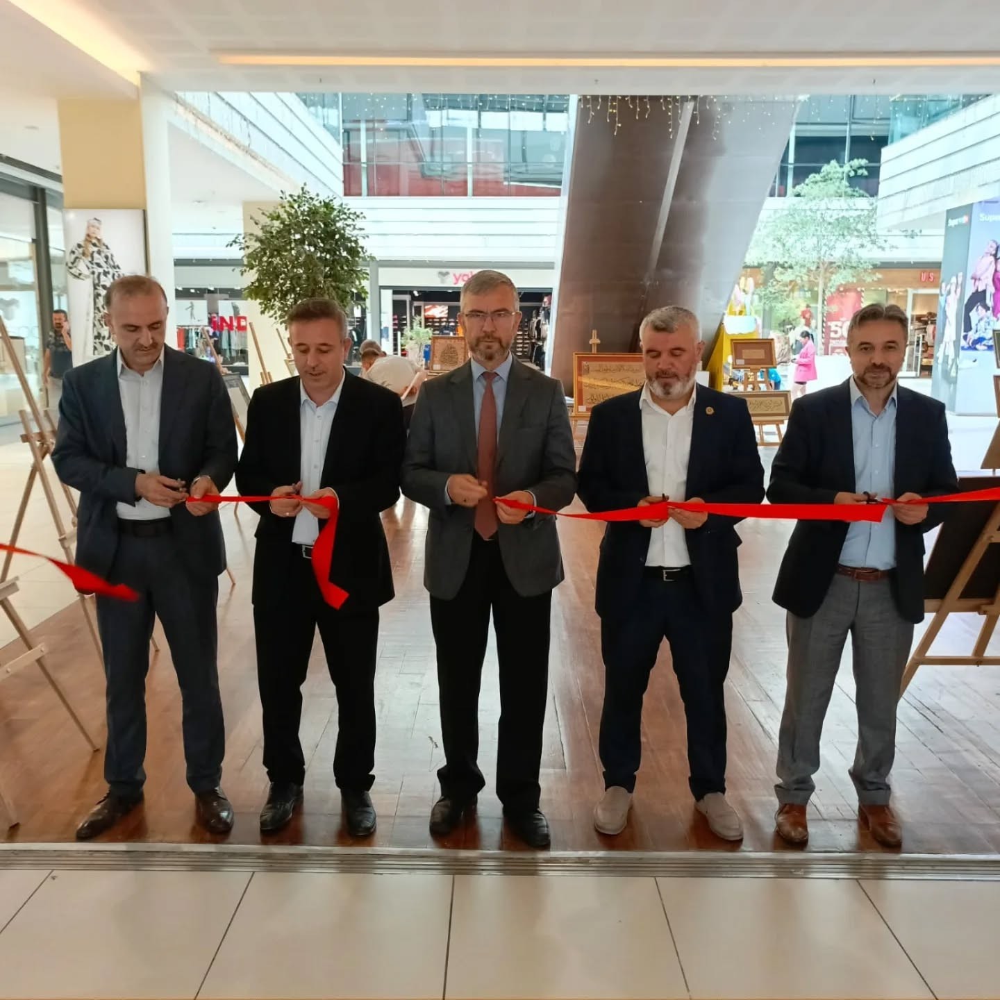 Bizim Çizgimiz Hüsn I Hat Sergisi Açıldı (3)