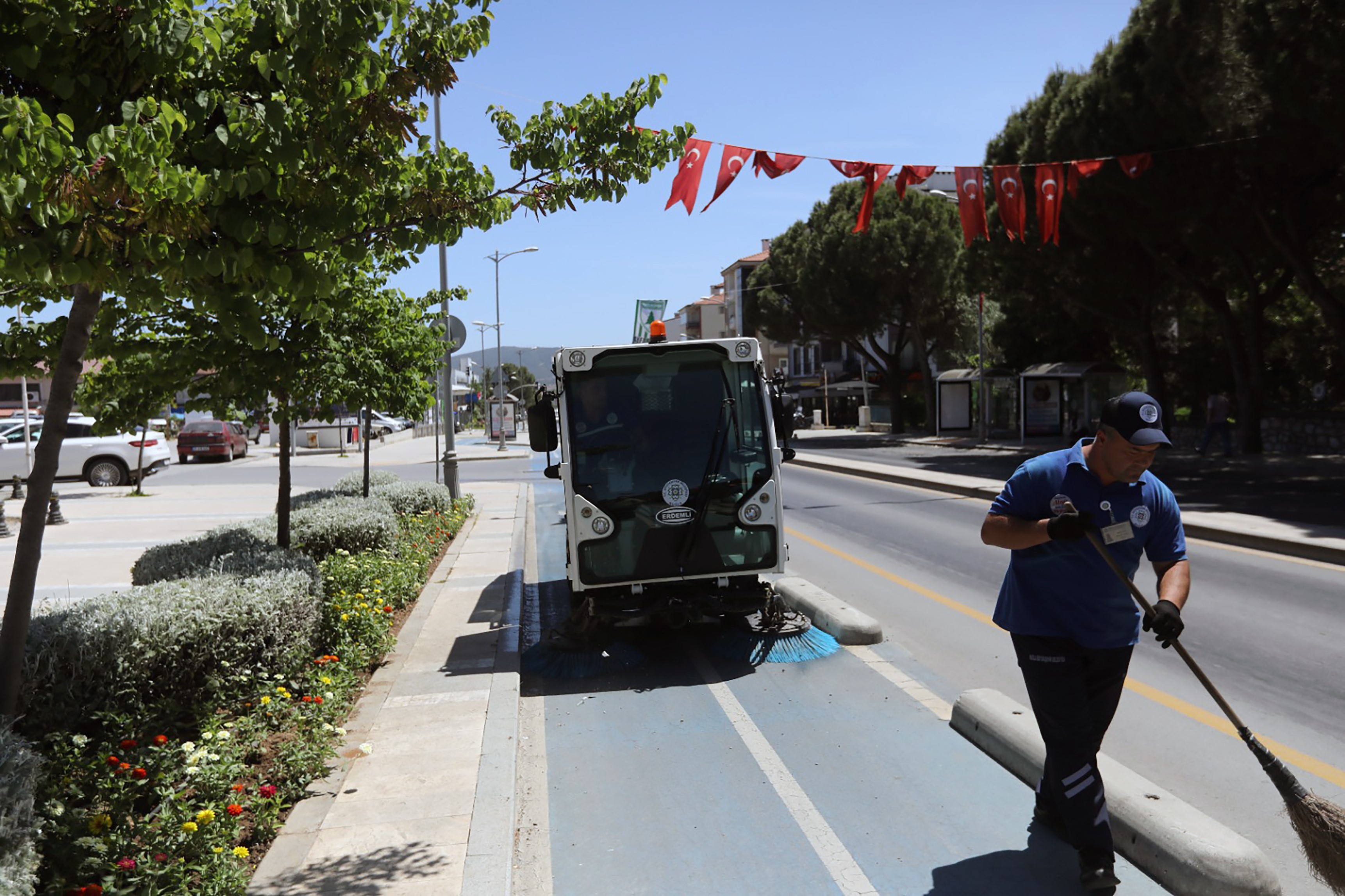 Çalışmalar, Il Genelinde Planlı Bir Şekilde Devam Ediyor Ve Tüm Kamusal Alanlarda Düzenli Olarak Gerçekleştiriliyor (3)