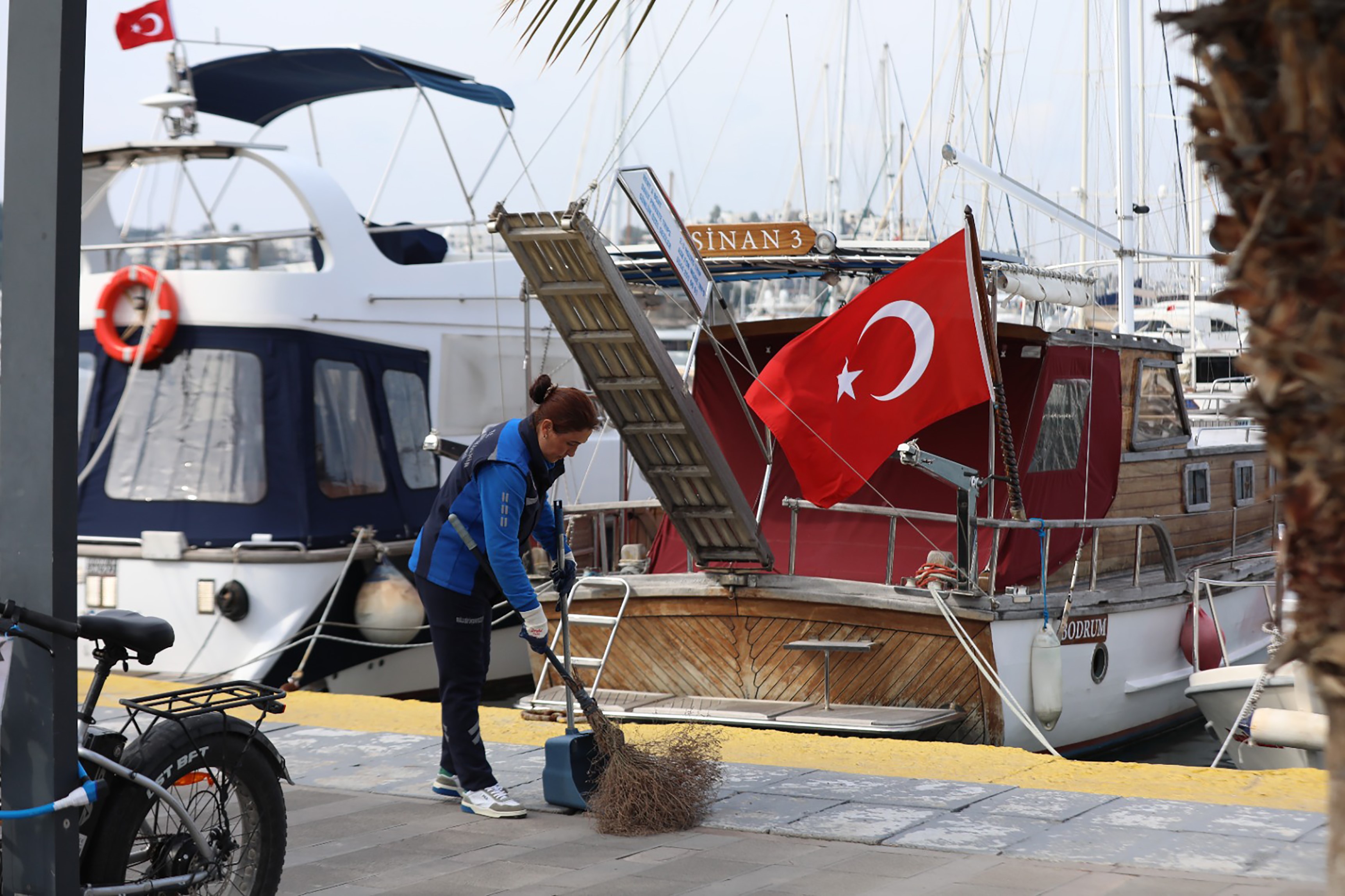 Çalışmalar, Il Genelinde Planlı Bir Şekilde Devam Ediyor Ve Tüm Kamusal Alanlarda Düzenli Olarak Gerçekleştiriliyor (4)