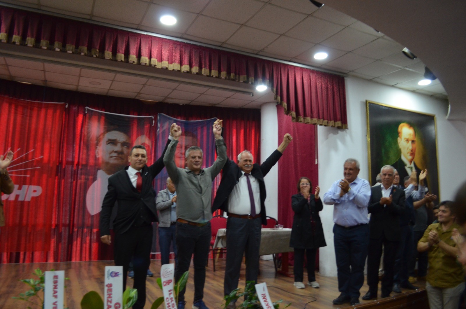 Chp Gördes'te Kongre Heyecanı Sona Erdi Kazanan Belli Oldu! (4)