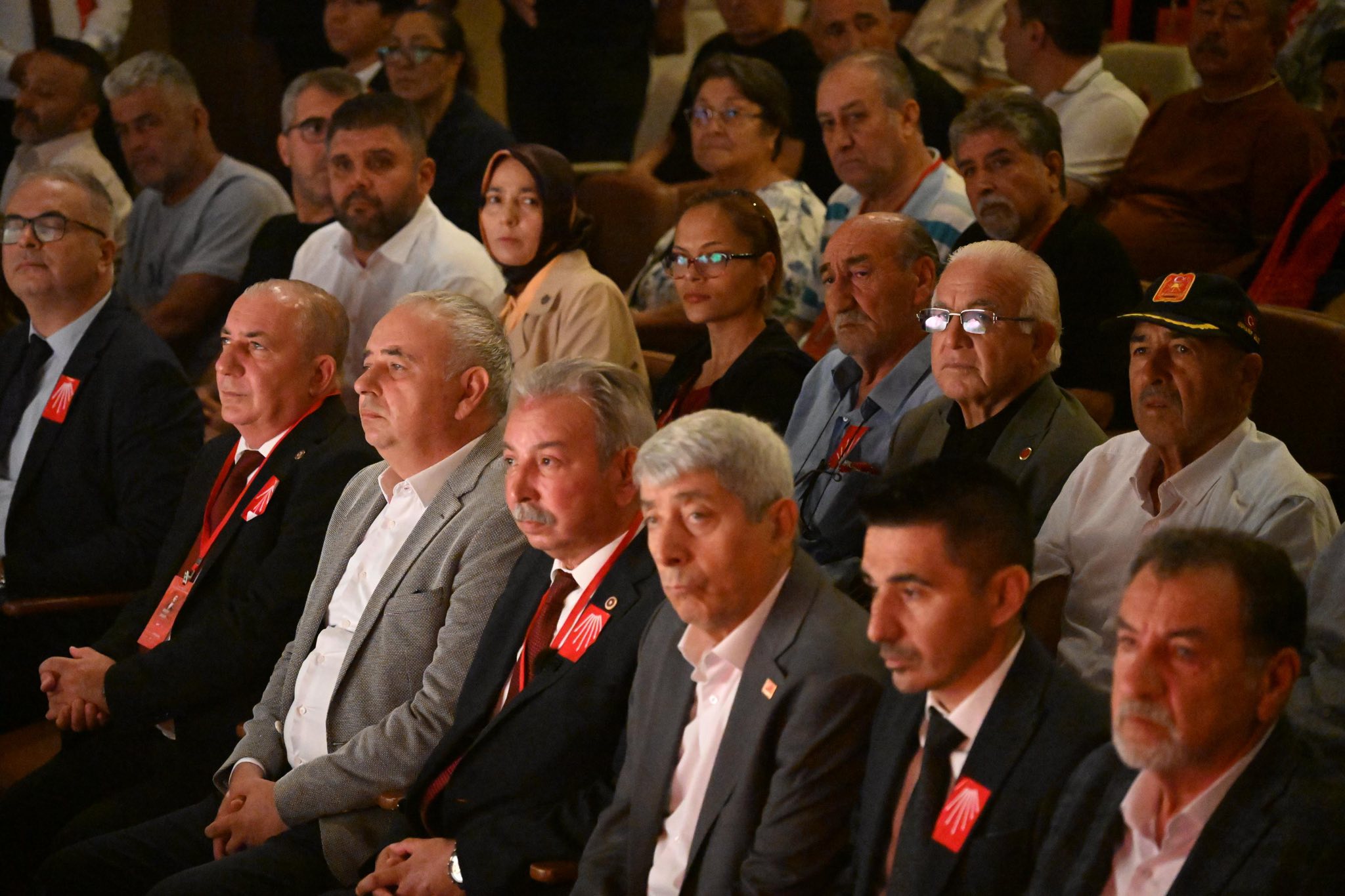 Chp Salihli İlçe Kongresinde Yönetim Değişt (2)