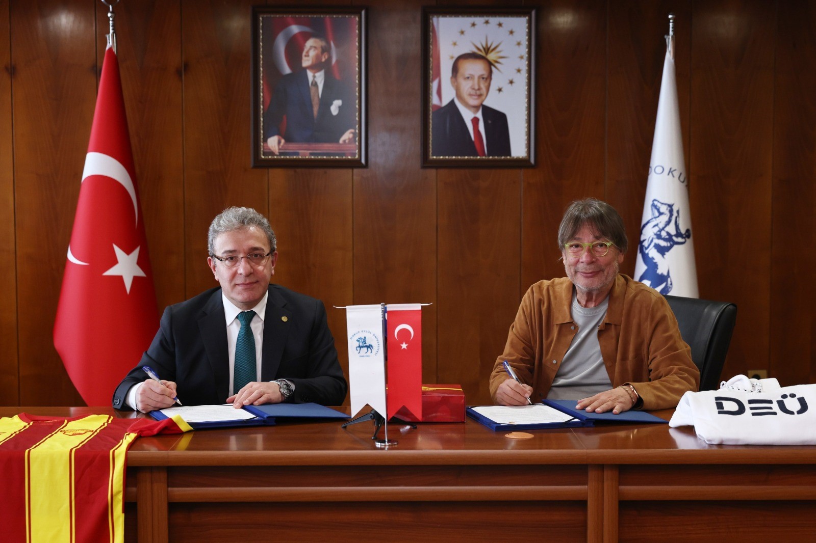 Deü Ile Göztepe Arasında Iş Birliği Protokolü Imzaland (4)