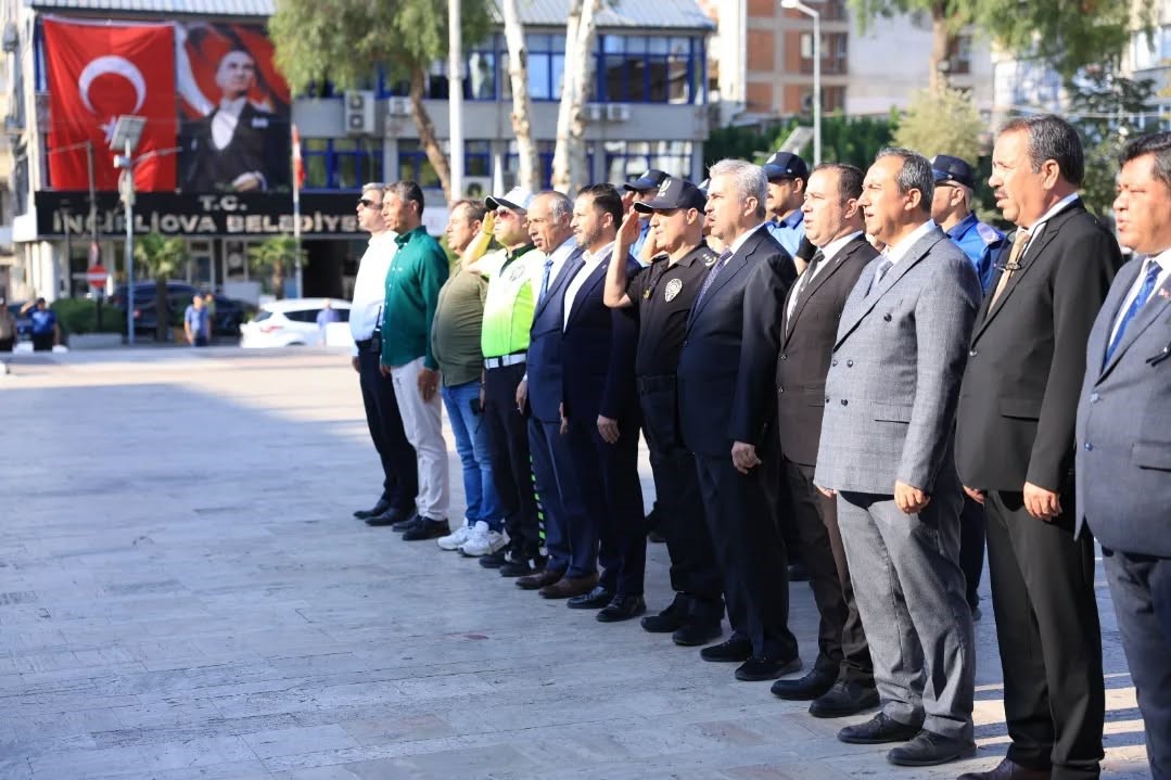 Ege'de Binlerce Öğrenci Ders Başı Yaptı! (2)
